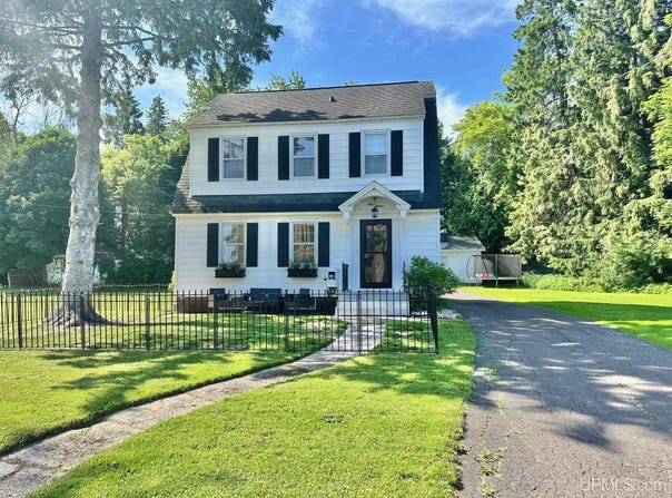 115 E Arch, Ironwood, MI 49938