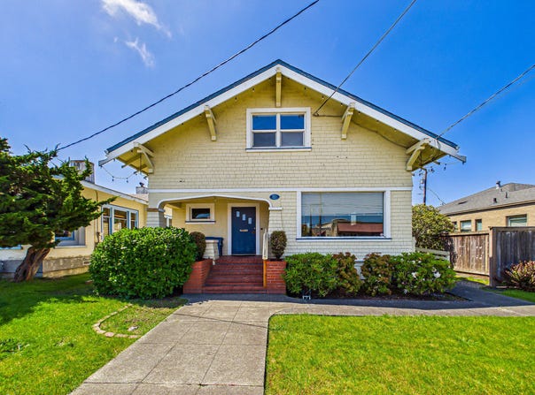 2850 E Street, Eureka, CA 95501