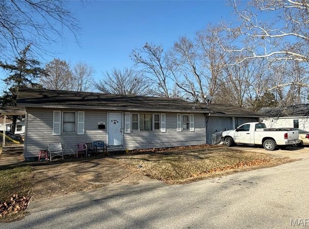 2325 Mangold Street, Poplar Bluff, MO 63901