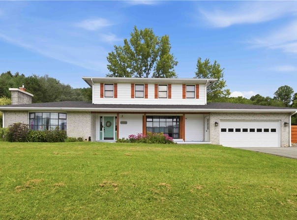 1535 Indian Creek Valley Rd, Saltlick Twp, PA 15462