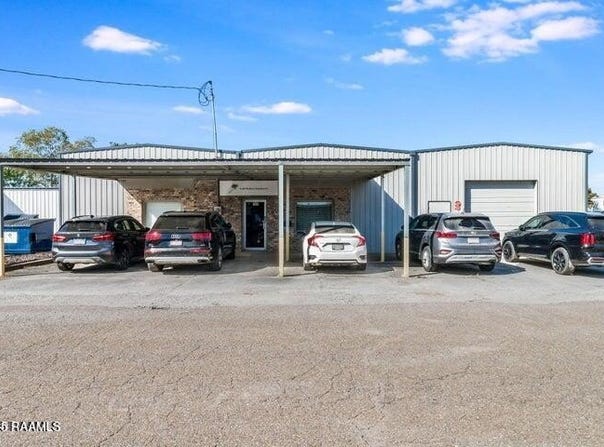 102 Cable Drive, Lafayette, LA 70506