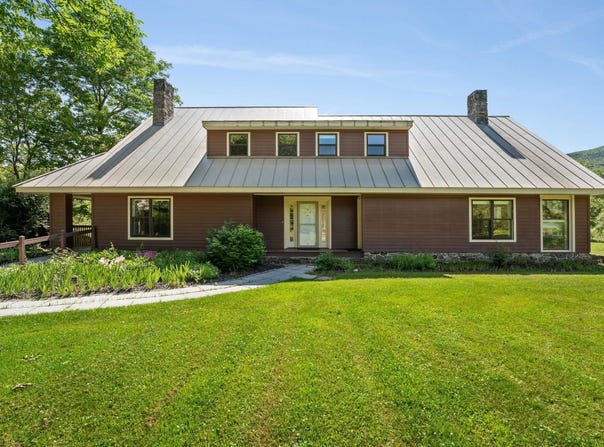 464 Pleasant Valley Road, Underhill, VT 05489