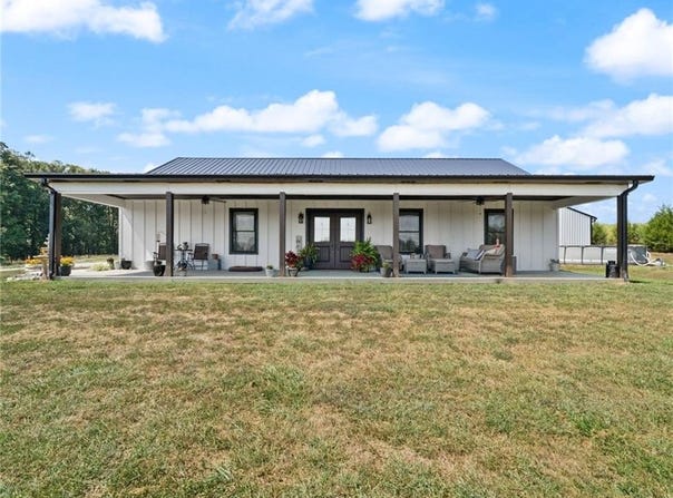 7655 Navilleton Road, Floyds Knobs, IN 47119
