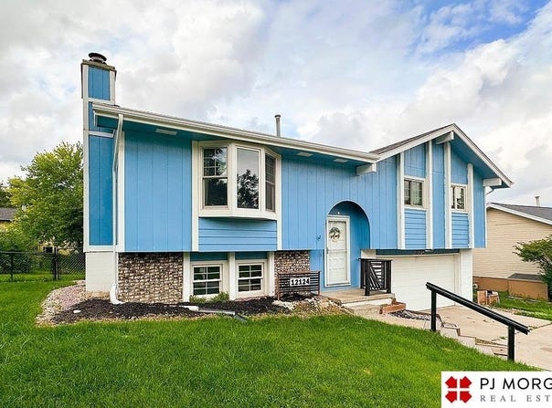 12124 Burdette Circle, Omaha, NE 68164-0000