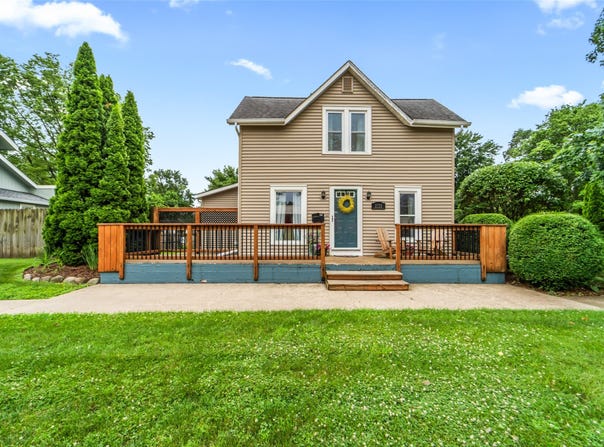 1135 Court Street, Adel, IA 50003