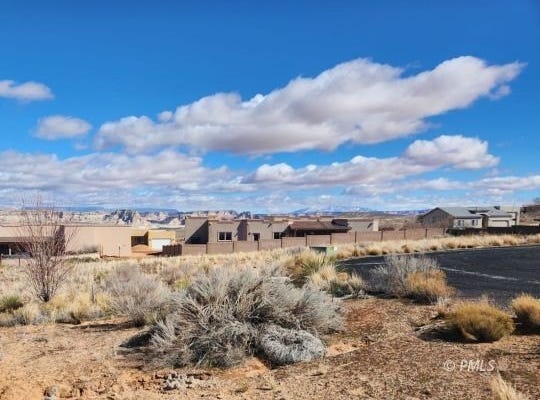 82 Lake View Dr, Greenehaven, AZ 86040