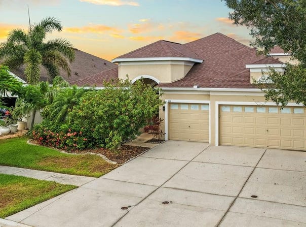 444 YORK DALE Drive, RUSKIN, FL 33570