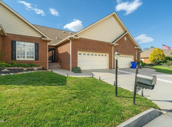 803 Fountain view Way, Seymour, TN 37865