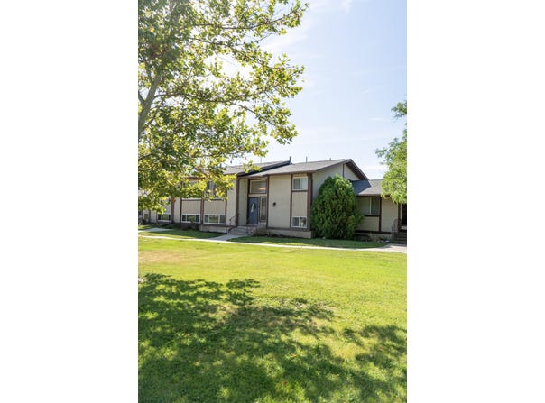 305 E Elmwood Dr, Orem, UT 84058