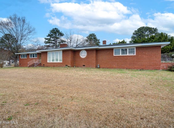 800 Hunter Hill Road, Rocky Mount, NC 27804