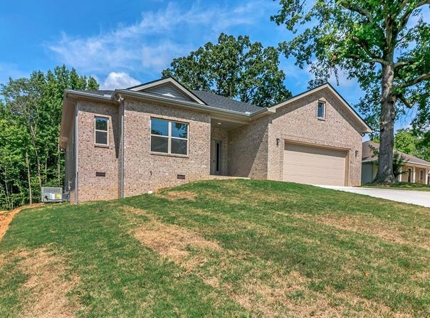 96 Mockingbird, PARIS, TN 38242