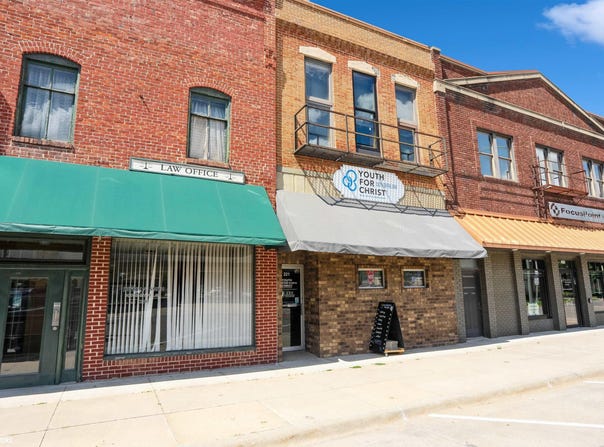 221 1st Ave East, Oskaloosa, IA 52577