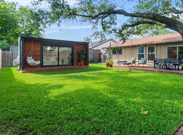 2600 Cockburn DR, Austin, TX 78745
