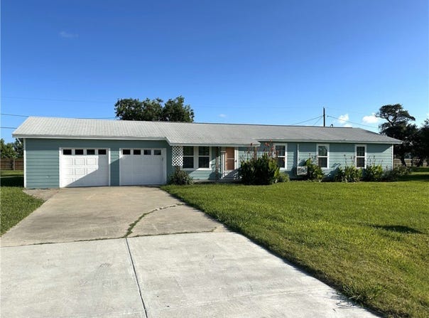 Rockport, TX 78382