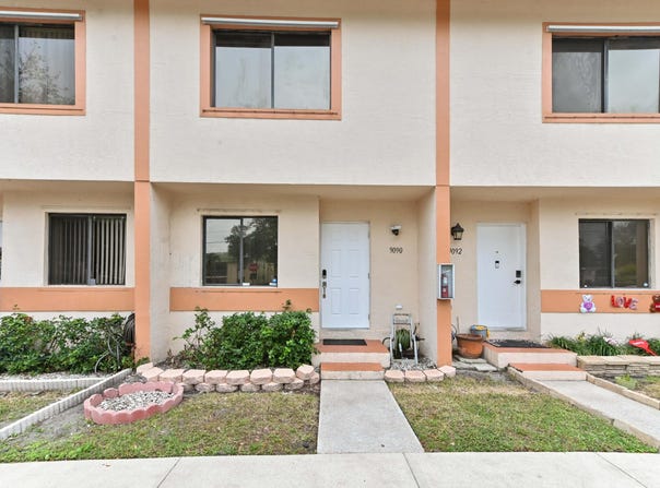 9090 NW 40th Street, Coral Springs, FL 33065