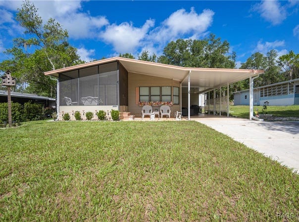 2350 N Loma Point, Hernando, FL 34442