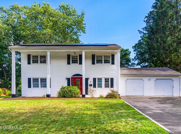 11 N Westfield Road, Howell, NJ 07731