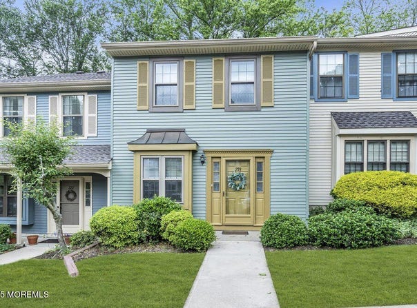 223 Perth Hill Court, Matawan, NJ 07747