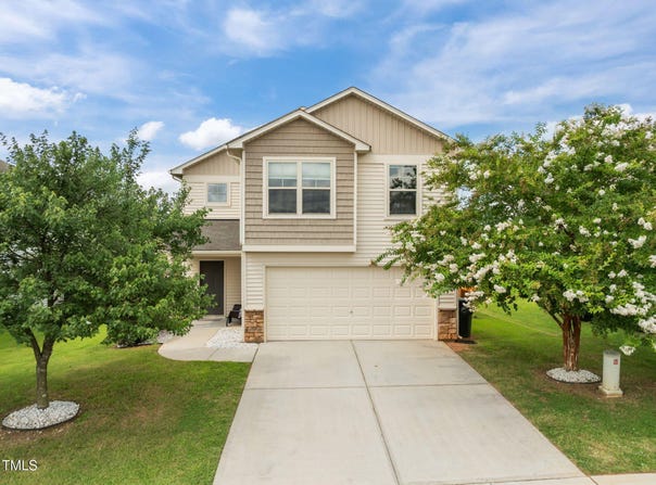 913 Collington Drive, Mebane, NC 27302