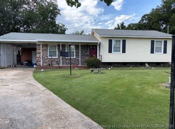 5318 Flagstone Court, Fayetteville, NC 28303