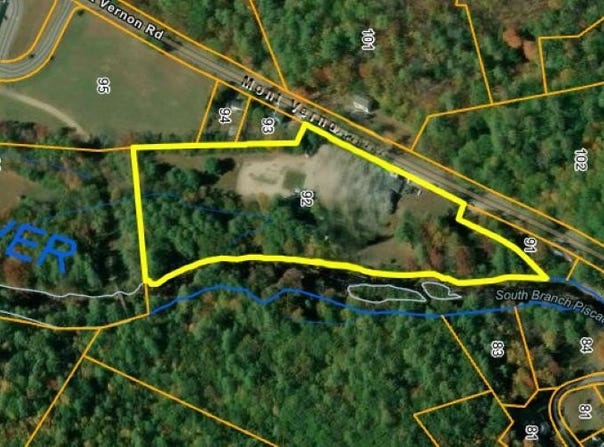 35 Mont Veron Road, New Boston, NH 03070