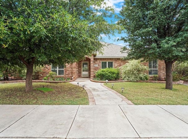5913 Sabine Dr, Midland, TX 79707