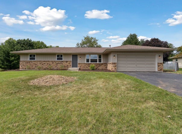 6282 Schaumburg, ROSCOE, IL 61073