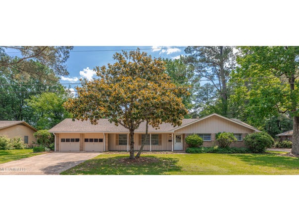 5216 Romany Drive, Jackson, MS 39211
