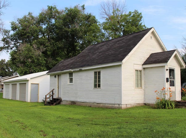 407 Nelson Street, Laurens, IA 50554
