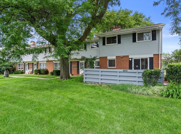 8572 W Villard Ave, Milwaukee, WI 53225