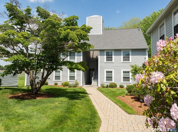 31 River Colony, Guilford, CT 06437