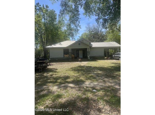 299 W Shaw Avenue, Drew, MS 38737
