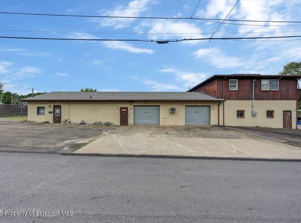 9 Esther Street, Throop, PA 18512