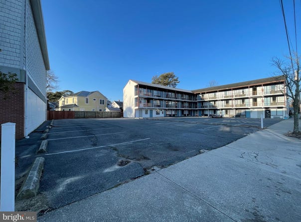 10 CHRISTIAN STREET, REHOBOTH BEACH, DE 19971