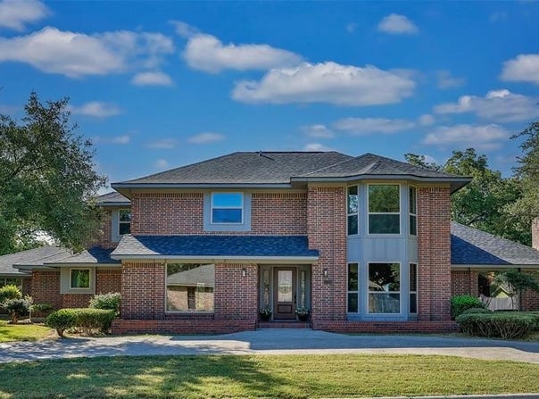 2034 Wheeler Creek, Gainesville, TX 76240