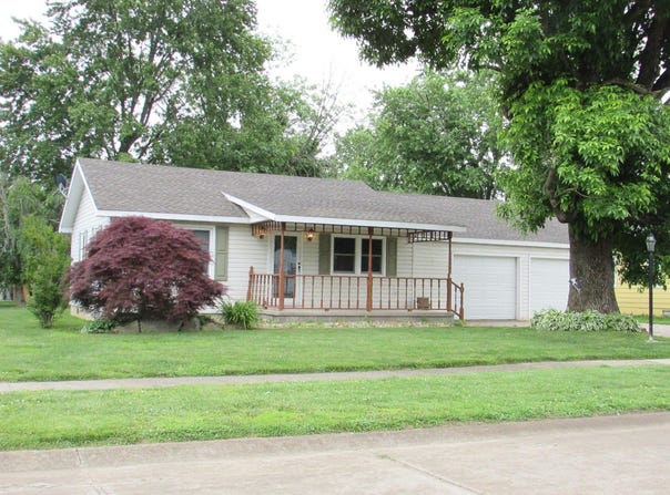 107  Fairview Drive, Carmi, IL 62821