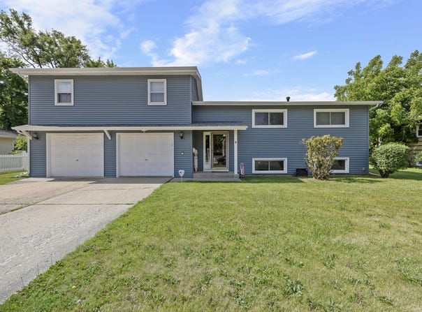 4 Saugatuck Road, Montgomery, IL 60538