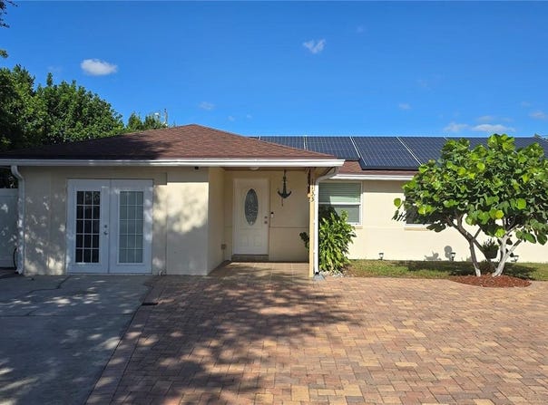 1133 19TH Avenue SW, LARGO, FL 33778