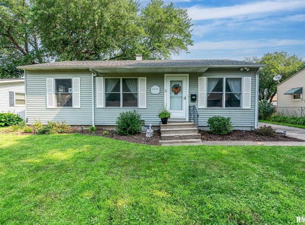 1155 46TH Avenue, East Moline, IL 61244