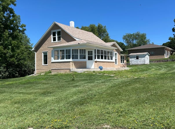 602 N. Osborne, Ainsworth, NE 69210