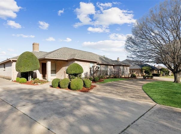 5412 Ledgestone Drive, Fort Worth, TX 76132