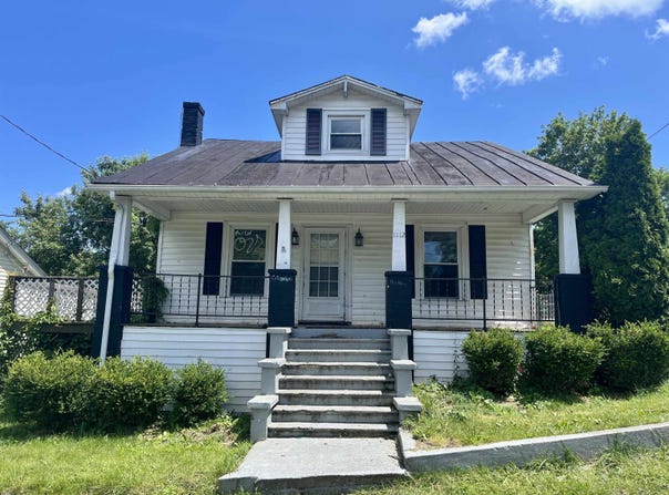 1112 BUTLER ST, STAUNTON, VA 24401
