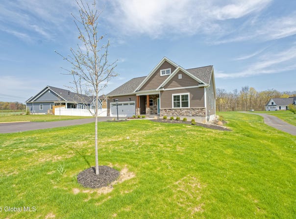 2802 Phillips Road, East Greenbush, NY 12033