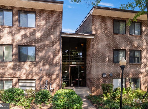 1422 NORTHGATE Square, RESTON, VA 20190