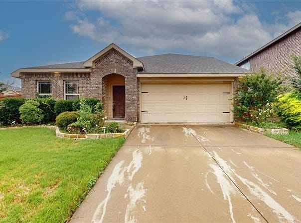 2101 Long Forest Road, Forney, TX 75126