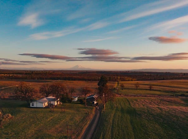 81127 RAIL HOLLOW Rd, Dufur, OR 97021