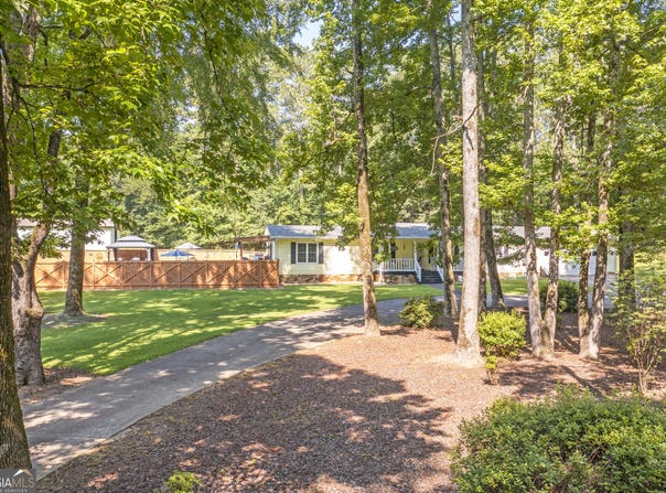 8065 NORRIS LAKE, Snellville, GA 30039