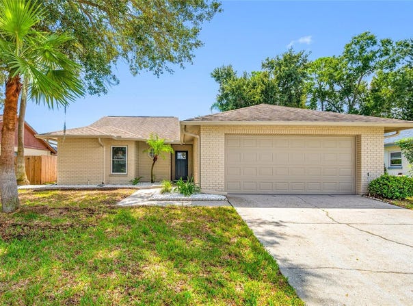 11925 CEDARFIELD Drive, RIVERVIEW, FL 33579