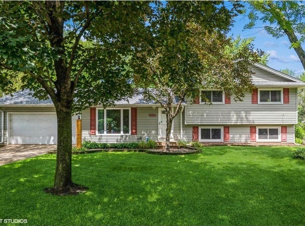 10628 Direct River Drive NW, Coon Rapids, MN 55433
