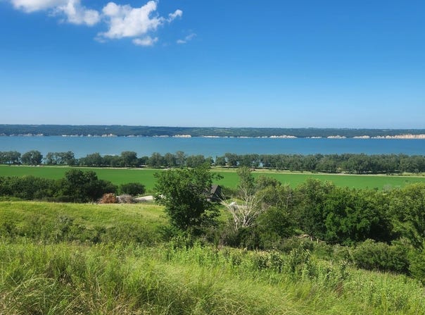 54619 Brody Dr, Crofton, NE 68730